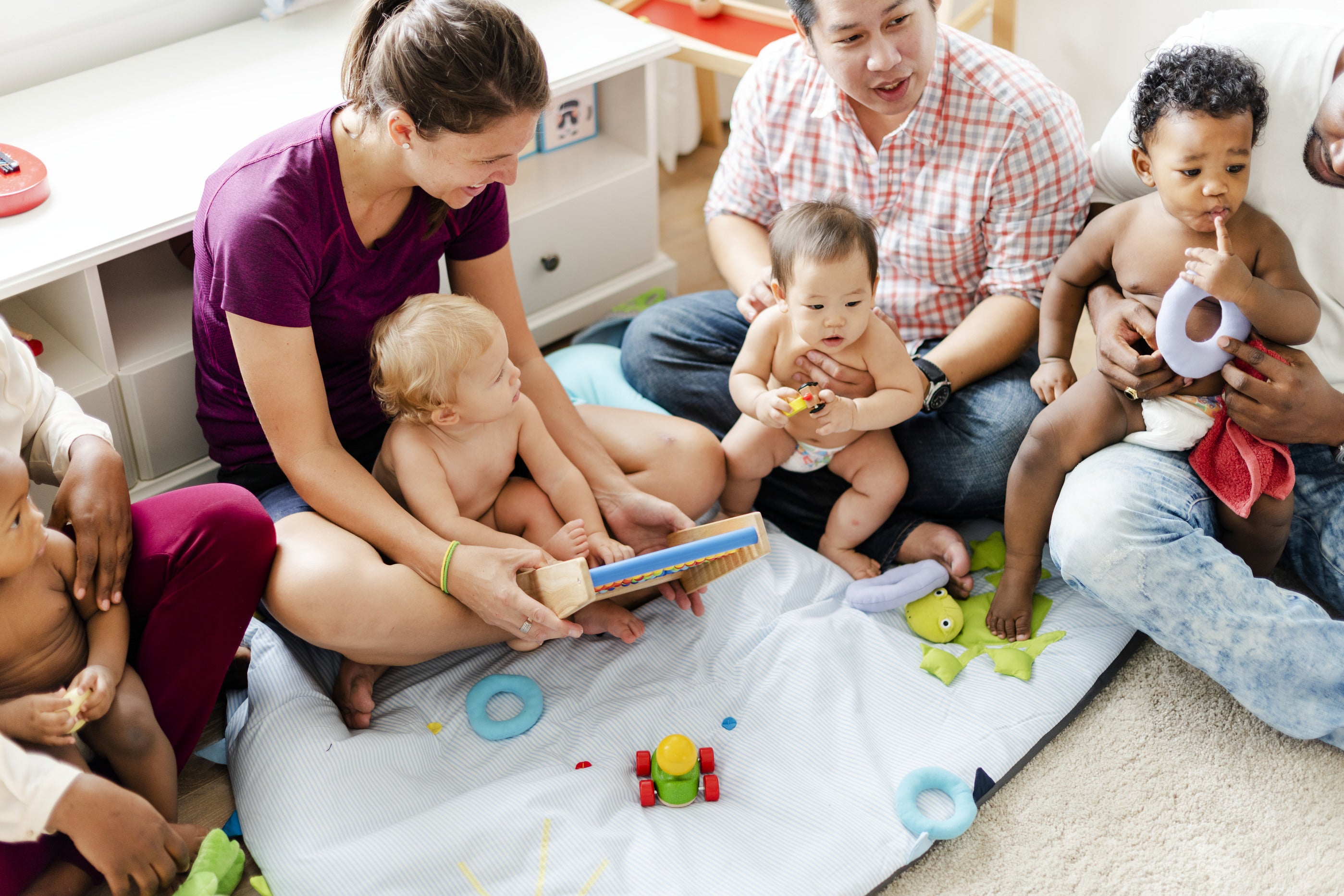 The Best Activity Centers for Babies: A Guide to Safe and Engaging Fun